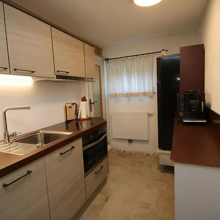 Zirbenzapfen In Den Seetaler Alpen Lejlighed *