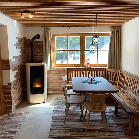 Zirbenzapfen In Den Seetaler Alpen * Judenburg